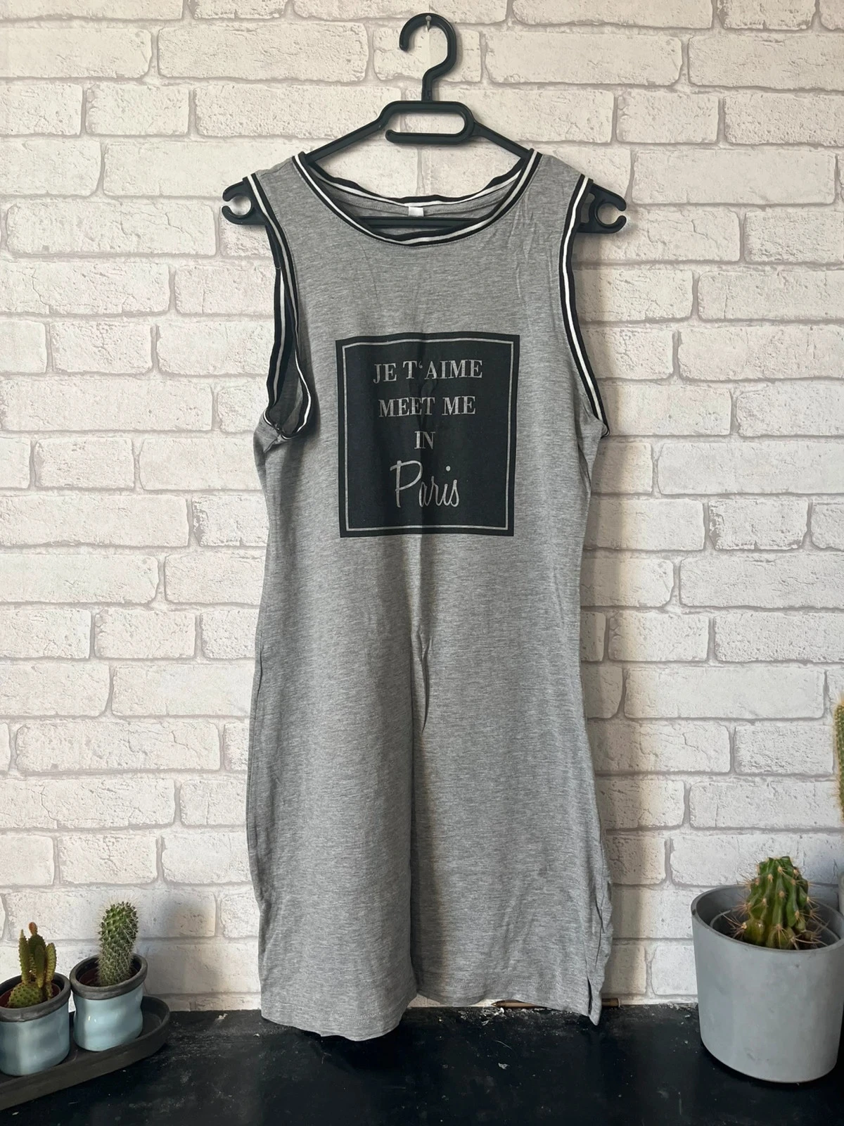 Robe débardeur grise imprimée Meet Me in Paris– Taille 40